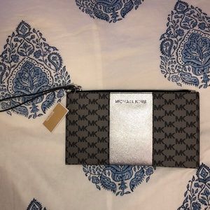 NEW WITH TAGS Michael Kors Wrislet